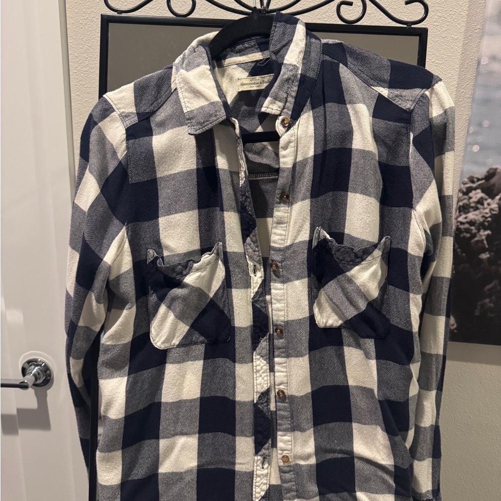 Woman’s Checkered Shirt